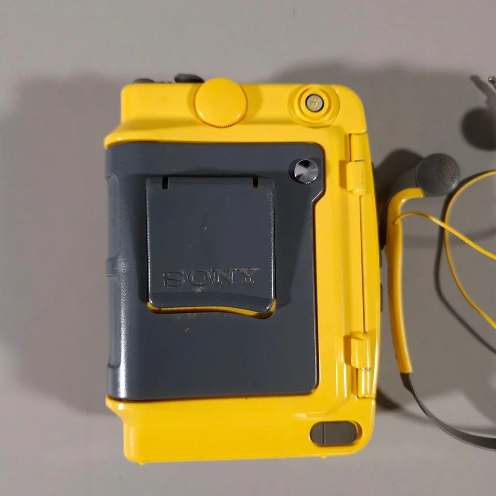 Sony Walkman Sports Radio Cassette Player Unisex OS Yellow WM-AF54 Untested